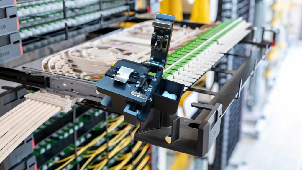 Dao cắt sợi quang tự động và dao cắt sợi quang thủ công