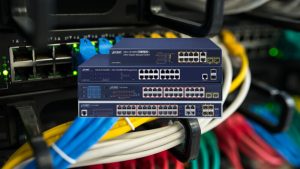 Chọn và lắp đặt switch mạng ethernet cáp quang